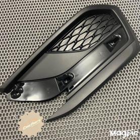 Заглушка противотуманных фар 2180 Веста NG с 2022 г, без отверстия под парктроник 8450040750/51. Оригинал.