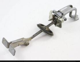 Ограничитель Распашной двери Багажника 21999 Ларгус 7700308167.